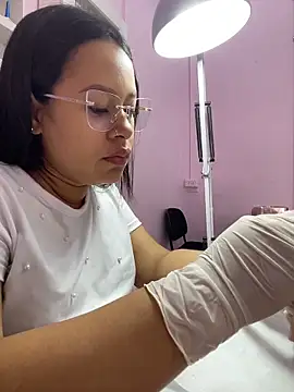 Snapshot of PaulaCruz01 chatting on 02-04-26, 08:47 PaulaCruz01 online show from 02-04-26, 08:47