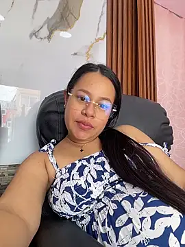 Snapshot of PaulaCruz01 chatting on 02-27-26, 08:42 PaulaCruz01 online show from 02-27-26, 08:42