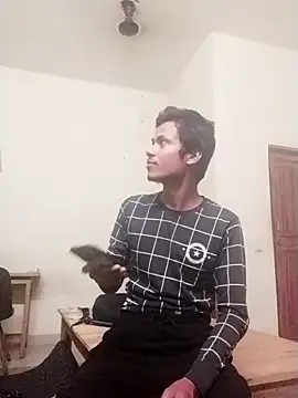 Snapshot of Virgin18year_old chatting on 10-28-25, 05:26 Virgin18year old online show from 10-28-25, 05:26