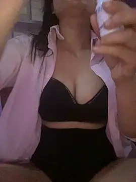 Snapshot of Nanalove68 chatting on 03-25-26, 05:35 Nanalove68 online show from 03-25-26, 05:35