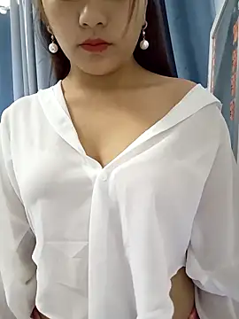 love-xx online show from 10-31-25, 02:12