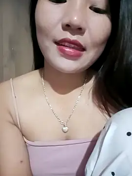 -Lanaa- online show from 10-25-25, 12:02