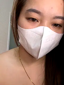 Snapshot of helo-kitty chatting on 12-02-25, 08:08 helo-kitty online show from 12-02-25, 08:08