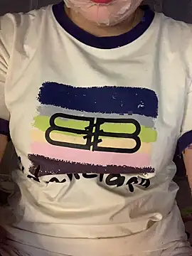 helo-kitty online show from 04-04-26, 01:52