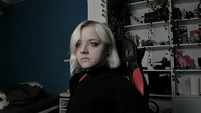 Holy Mistress S online show from 11-23-25, 09:42