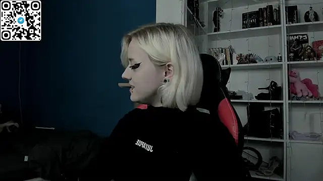 Holy Mistress S online show from 12-23-25, 09:51