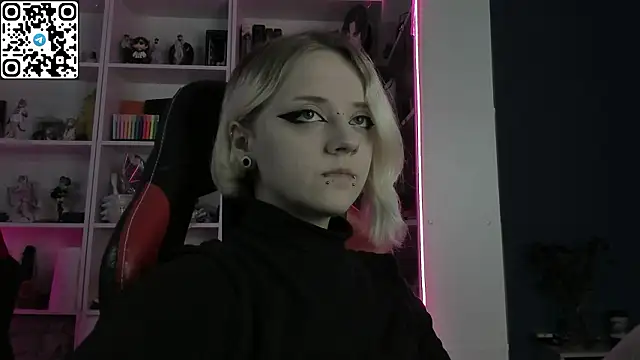 Holy Mistress S online show from 03-15-26, 10:10