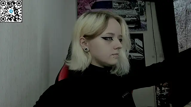 Snapshot of Holy_Mistress_S chatting on 07-19-26, 09:13 Holy Mistress S online show from 07-19-26, 09:13