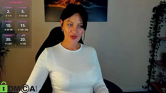 Sara Devills online show from 04-05-26, 09:06