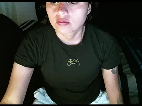 Snapshot of Negritatata chatting on 04-21-26, 01:42 Negritatata online show from 04-21-26, 01:42