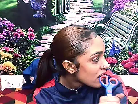 Snapshot of IndianPretty1 chatting on 11-07-25, 05:18 IndianPretty1 online show from 11-07-25, 05:18