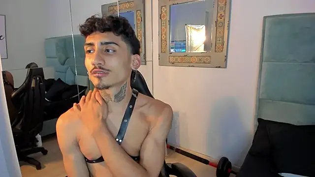 Mr Strike online show from 11-11-25, 03:06