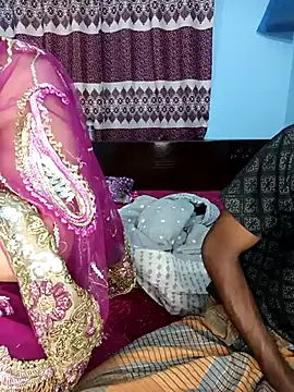 CoupleShow 432 online show from 02-07-26, 10:08