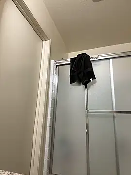 maddfreak0 online show from 12-17-25, 02:50