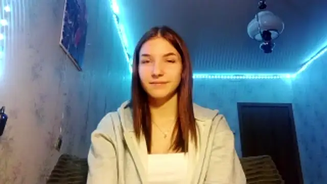 Beauty miIa online show from 10-26-25, 06:03