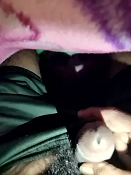 Snapshot of Neeta_raj chatting on 12-15-25, 04:55 Neeta raj online show from 12-15-25, 04:55