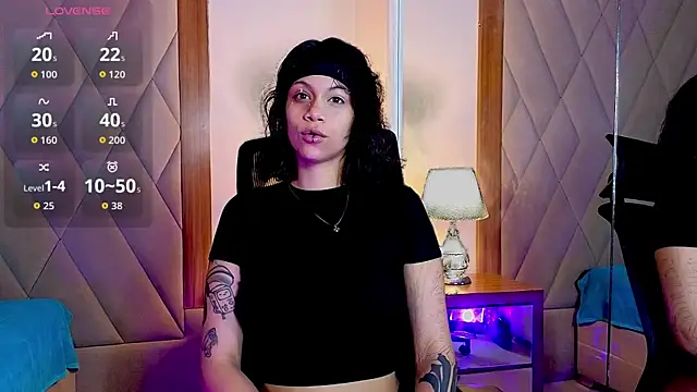 Snapshot of Athenea_sky_ chatting on 11-07-25, 02:17 Athenea sky online show from 11-07-25, 02:17