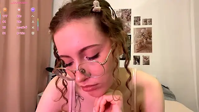 Kira Sanders online show from 11-23-25, 04:29