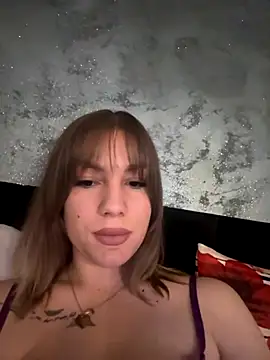 KittenKarlla online show from 11-22-25, 08:41