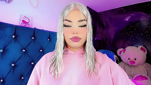 Alannys xHotx online show from 03-10-26, 08:47