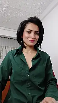 chloehanna online show from 11-05-25, 04:18