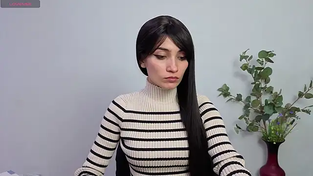 Snapshot of chloehanna chatting on 06-17-26, 03:24 chloehanna online show from 06-17-26, 03:24