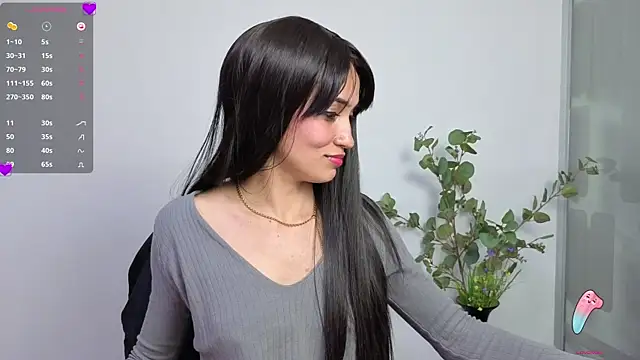 Snapshot of chloehanna chatting on 06-19-26, 12:48 chloehanna online show from 06-19-26, 12:48