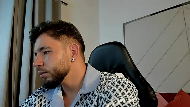 JACKSON STIFLER online show from 04-11-26, 06:34