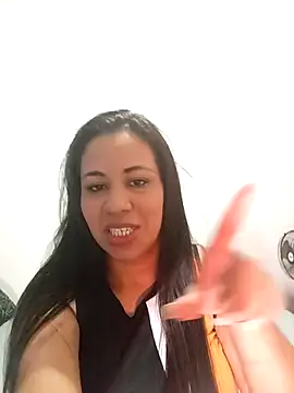 Snapshot of LeilaTaylor chatting on 10-24-25, 02:57 LeilaTaylor online show from 10-24-25, 02:57