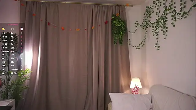 KissyCloud online show from 11-30-25, 09:35