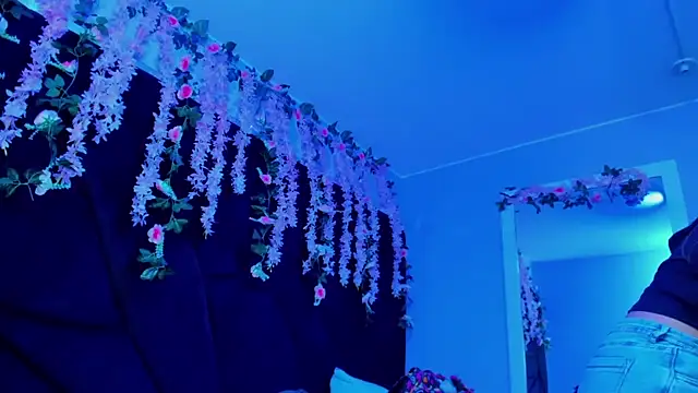Snapshot of Gabyy_Cooper_ chatting on 06-21-26, 02:58 Gabyy Cooper online show from 06-21-26, 02:58