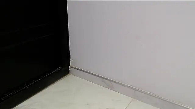 katty18love18 online show from 12-01-25, 12:48