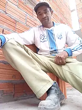 Snapshot of juniordotado87 chatting on 06-08-26, 03:45 juniordotado87 online show from 06-08-26, 03:45