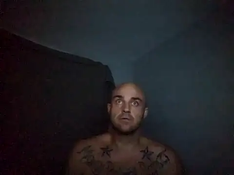 Snapshot of BulbasaurIsmettv chatting on 10-31-25, 04:57 BulbasaurIsmettv online show from 10-31-25, 04:57