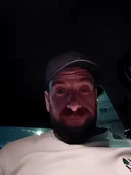 Snapshot of ylansoso chatting on 10-24-25, 04:03 ylansoso online show from 10-24-25, 04:03