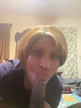 Snapshot of CreammieDelite chatting on 02-18-26, 03:57 CreammieDelite online show from 02-18-26, 03:57