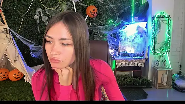 lollyrais online show from 10-25-25, 01:07