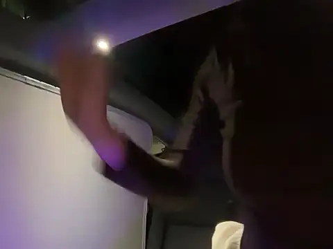 karenchaaan online show from 11-05-25, 09:31