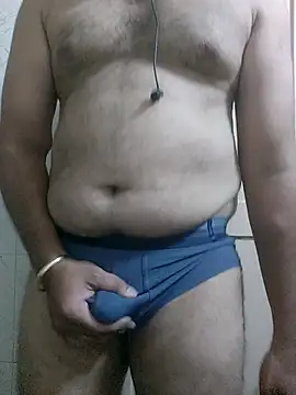 Snapshot of Squeezedkela chatting on 10-23-25, 06:28 Squeezedkela online show from 10-23-25, 06:28