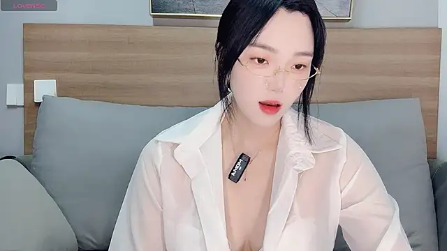 upoo7lt online show from 11-29-25, 02:03