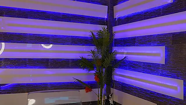 Snapshot of SexyCelline chatting on 12-01-25, 05:23 SexyCelline online show from 12-01-25, 05:23