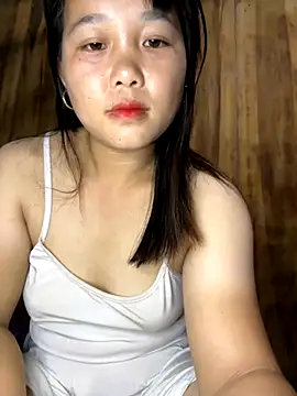 Snapshot of love_pusy09 chatting on 11-11-25, 05:46 love pusy09 online show from 11-11-25, 05:46