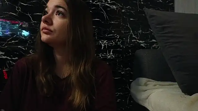 Snapshot of Biancka_ chatting on 12-15-25, 05:34 Biancka online show from 12-15-25, 05:34