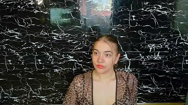 Snapshot of Biancka_ chatting on 05-07-26, 05:35 Biancka online show from 05-07-26, 05:35