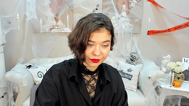 CamillaRush online show from 10-28-25, 09:02