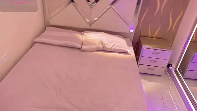 iam nicolle online show from 02-14-26, 01:52