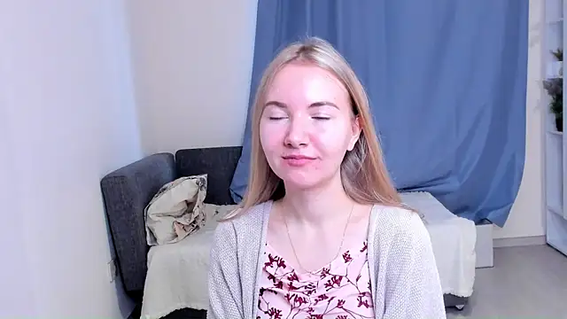 Snapshot of CathyHeximer chatting on 11-05-25, 08:36 CathyHeximer online show from 11-05-25, 08:36