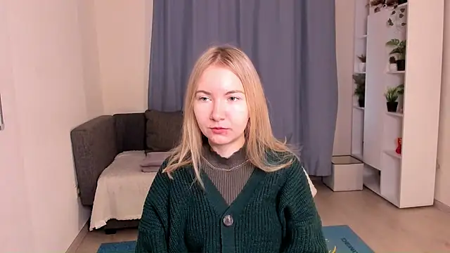 Snapshot of CathyHeximer chatting on 11-17-25, 07:14 CathyHeximer online show from 11-17-25, 07:14