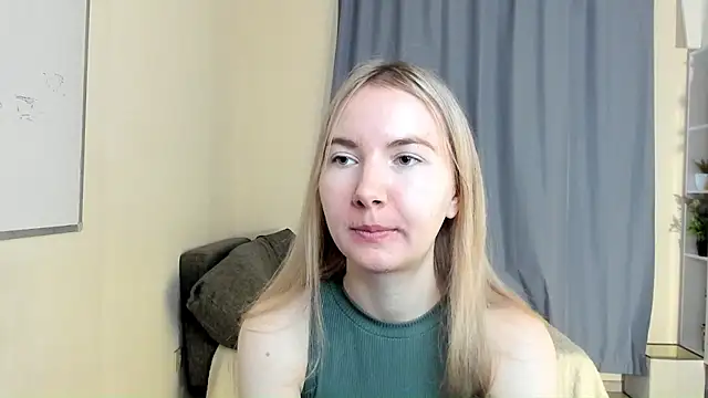 Snapshot of CathyHeximer chatting on 11-25-25, 07:30 CathyHeximer online show from 11-25-25, 07:30