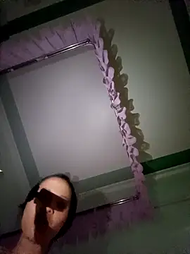 Snapshot of LylyCii69 chatting on 10-30-25, 01:34 LylyCii69 online show from 10-30-25, 01:34